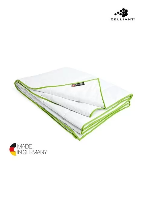 BLACKROLL® RECOVERY BLANKET ALL YEAR